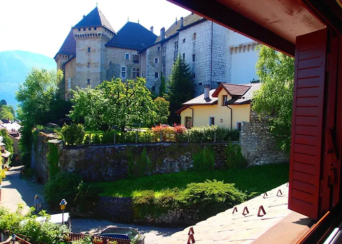 Du Chateau Szálloda