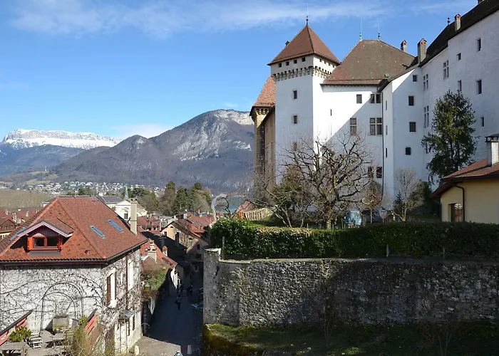 Du Chateau Szálloda 2*