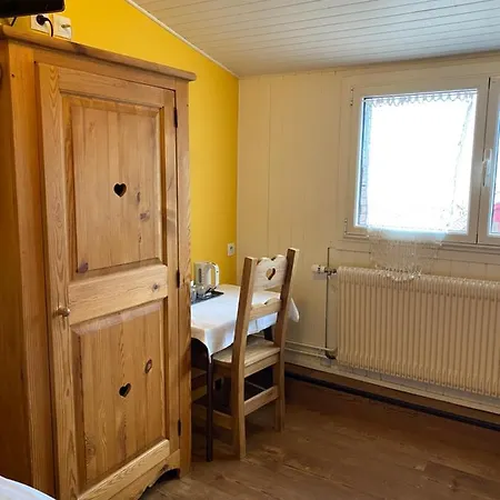 Du Chateau 2*