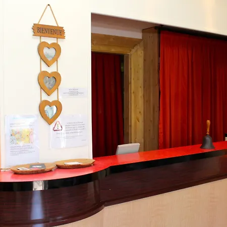 Du Chateau 2* Annecy