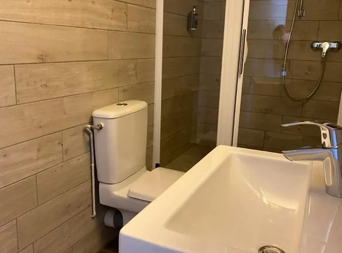 Du Chateau 2* Annecy